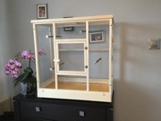 Woliera klatka dla ptaków egzotycznych.