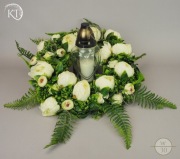 Wianek, stroik na grób całoroczny