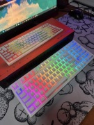 Klawiatura mechaniczna bezprzewodowa Volcano Gamer 96 BT yellow switch