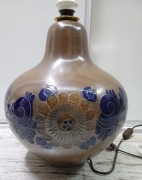 Piękna ceramiczna duża podstawa do lampy ze zdobieniami, stojąca