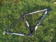 Rama Unibike Fusion 19" uszkodzona do kół 29" + hak przerzutki