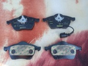 Nowe klocki hamulcowe TEXTAR Przód – Audi A3 8L, Golf IV, Leon