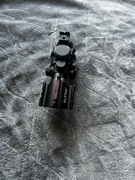 SUTTER 4X32 RGB TRI-ILLUMINATED Luneta Celownicza 