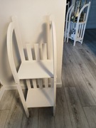 Półka białe drewniane sanki