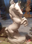 Konik biały  ceramika 