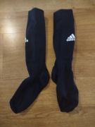 Nowe czarne skarpety Adidas z komorą na ochraniacz 24 