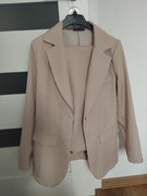 Komplet garniturowy -marynarka i spodnie 