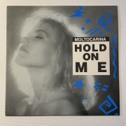 Moltocarina „Hołd On Me”