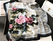 Nowa apaszka Ala jedwabna troszkę bandamka 70*70 5