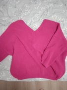Sweter oversize z głębokim dekoltem na plecach 