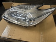 Lampa lewy przód Toyota Prius III 3 Europa cała lady stan