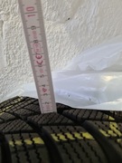 Oryginalne felgi audi i nowe opony zimowe 