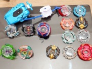 Duży zestaw Beyblade Burst x 5 + wyrzutnie oraz części