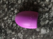 Brushegg , czyścik do pędzli / fioletowy ciemny