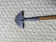 Półksiężyc, nóż do darni z drewnianym trzonkiem 