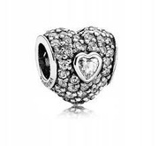 Pandora Charms Potrójne serce Pave Unikat