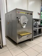 Cattabriga Mantematic frezer do lodów tradycyjnych