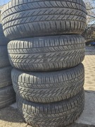235/65r17 Goodyear 4xOpony