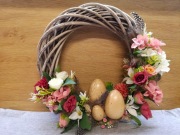 Stroik Wielkanocny na wiklinowym kole
