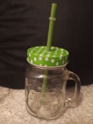 Kubek słoik z zakrętką z uchem drinki smoothie