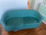 Sofa dwuosobowa w kolorze teal
