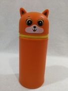 Silikonowy piórnik typu tuba zapinany na zamek