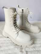 Unikat! NOWE! 37 38 Glany Trzewiki Kozaki beżowe ecru wiązane zamek kozaki