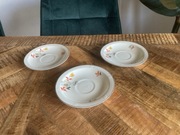 Trzy przedwojenne spodki pod filiżanki H&C Chodau