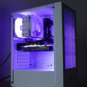 Cichy i chłodny PC DO GIER z RX 7600