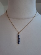 Naszyjnik handmade ze stali nierdzewnej z naturalnych kamieni lapis lazuli 