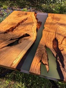 Stolik , ława , mały stolik z żywicą