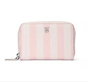 Portfel Victoria's Secret w pudrowym różu z jasnymi paskami