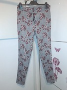 Spodnie z wysokim stanem