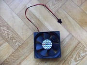 Wiatrak chłodzący do komputera