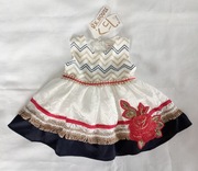 Śliczna sukienka z koronką 70 