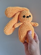 Słoneczny króliczek na szydełku 