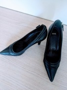 Czarne szpilki HUGO BOSS r. 36