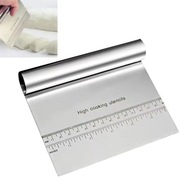 Skrobka do tortu 15 cm 