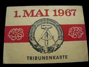 Zaproszenie na trybunę honorową. Parada pierwszomajowa