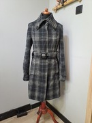 Wełniany płaszcz w kratkę z paskiem 38 M voice of Europe 