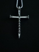 Krzyż z czaszkami - naszyjnik, wisiorek z  łańcuszkiem