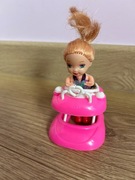 Lalka dziecko z krzesełkiem 
