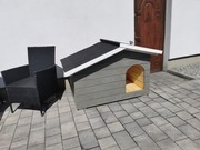 Buda ocieplana z przedsionkiem, otwierany dach 