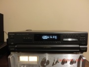 Odtwarzacz CD Technics SL-PD687