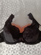 BONPRIX ; MIĘKKI MINIMIZER NA FISZBINACH ;40Bx90B 