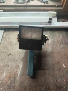 Zabytkowy tester akumulatorów