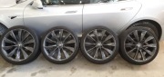 Koła felgi tesla s 245/35/21