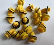 Spinka klips listwy progowej, tapicerki Ford