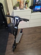 Hulajnoga elektryczna Manta Mass-Rider MES802H 500W Sakwa