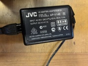 Ładowarka do kamery JVC